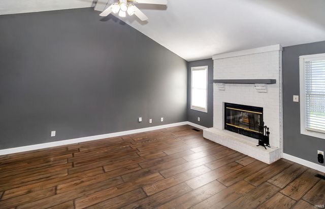 4911 Yellowstone Drive, Newburgh, IN 47630