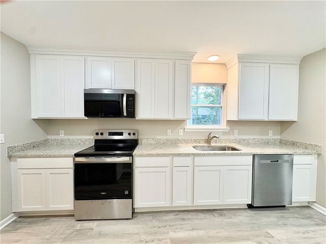 116 Chatford Circle, Brunswick, GA 31525