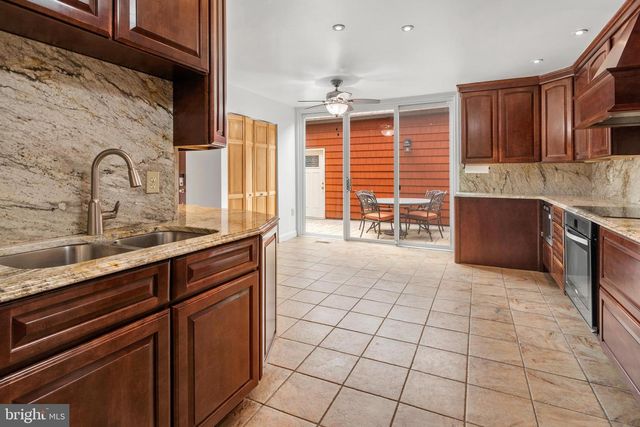 19 COLDWATER CT, Towson, MD 21204