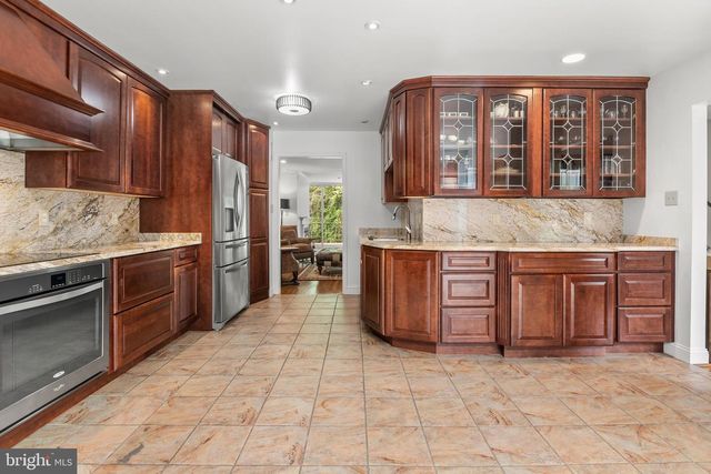 19 COLDWATER CT, Towson, MD 21204