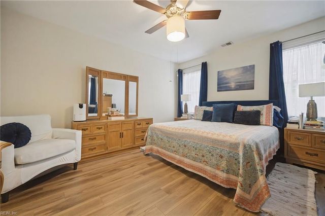 100 Bluff TER, Newport News, VA 23602
