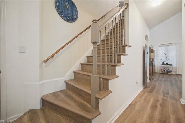 100 Bluff TER, Newport News, VA 23602