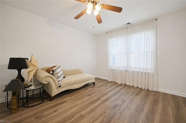 100 Bluff TER, Newport News, VA 23602