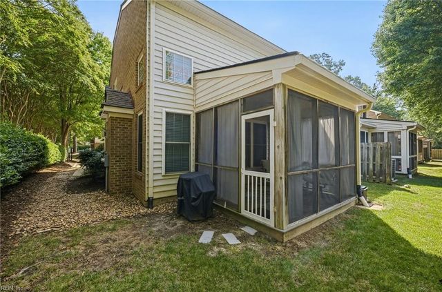100 Bluff TER, Newport News, VA 23602