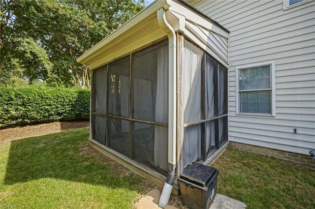 100 Bluff TER, Newport News, VA 23602