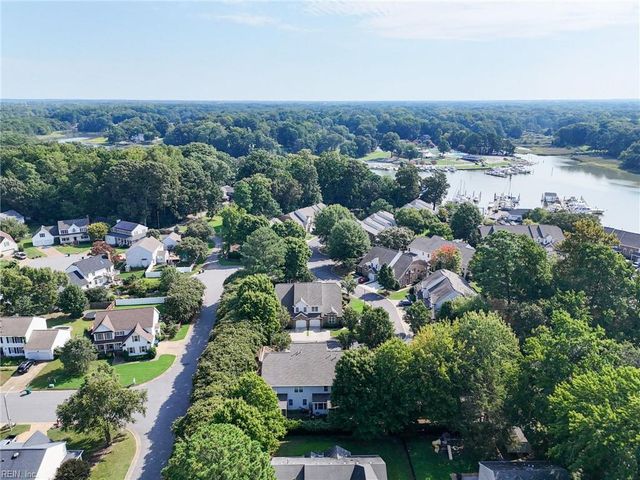 100 Bluff TER, Newport News, VA 23602