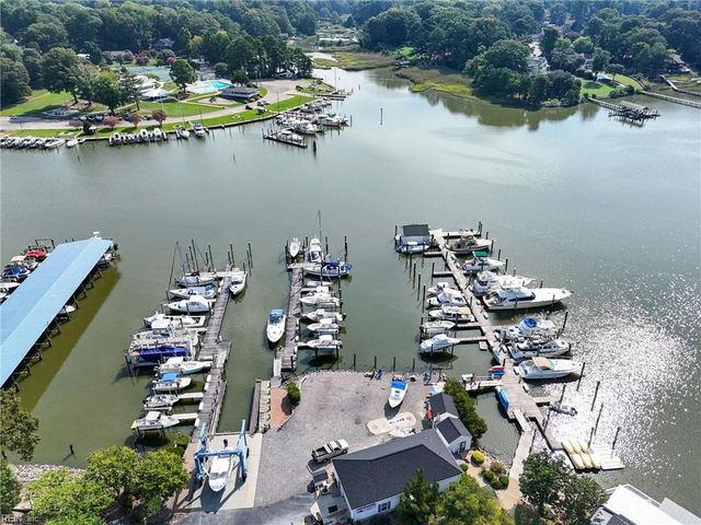 100 Bluff TER, Newport News, VA 23602