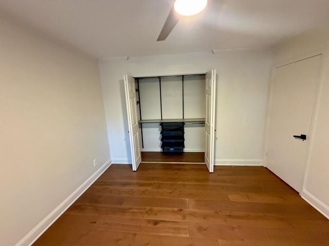 8 NW Cantey Place, Atlanta, GA 30327