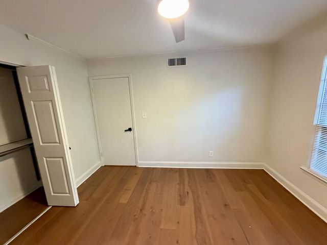 8 NW Cantey Place, Atlanta, GA 30327