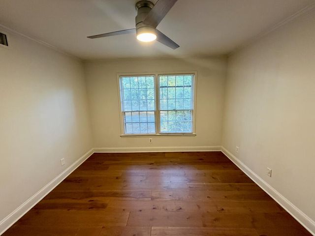 8 NW Cantey Place, Atlanta, GA 30327