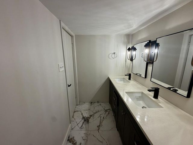 8 NW Cantey Place, Atlanta, GA 30327
