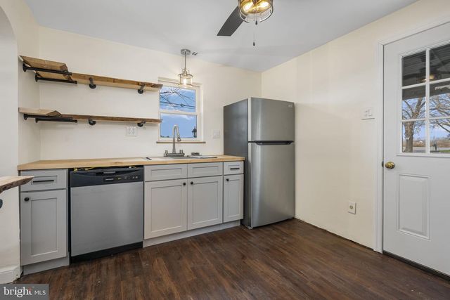 1779 SWAMP PIKE, Gilbertsville, PA 19525