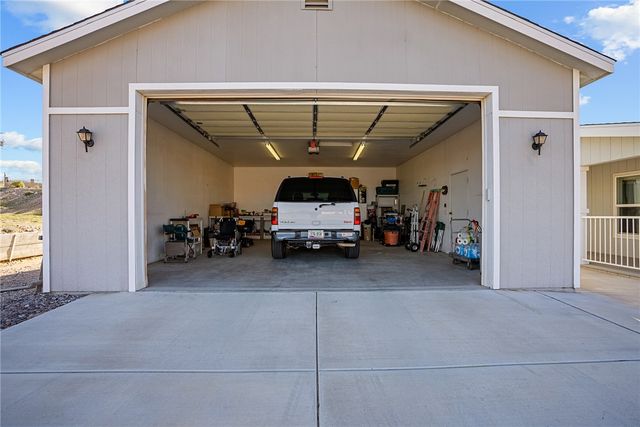 2447 E Gosiute Road, Fort Mohave, AZ 86426