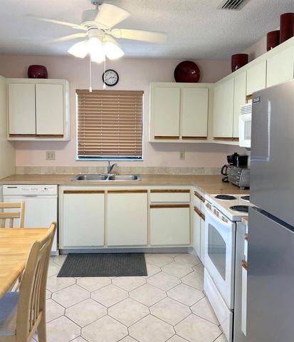 12142 Country Greens Boulevard, Boynton Beach, FL 33437