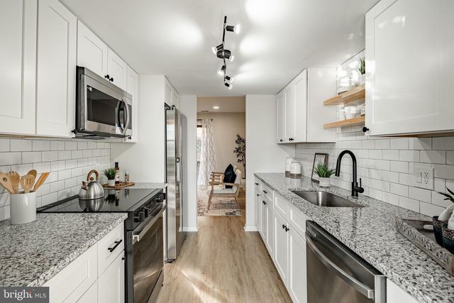 233 HOLLY DR, King Of Prussia, PA 19406