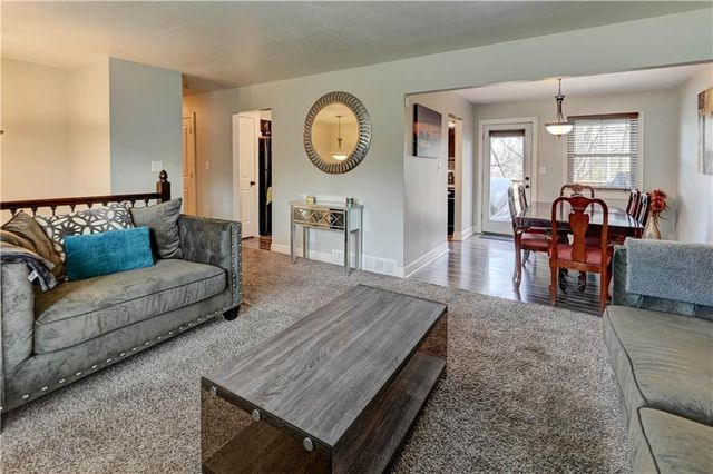 12901 Byars Road, Grandview, MO 64030