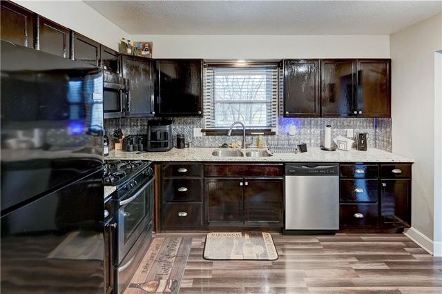 12901 Byars Road, Grandview, MO 64030