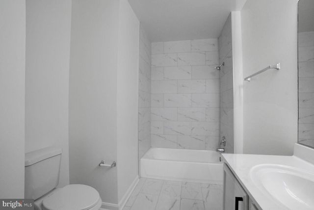 9720 LEATHERFERN TER #302, Gaithersburg, MD 20886