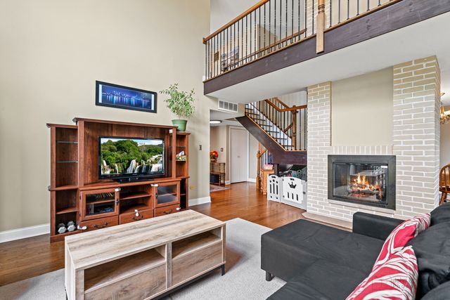 253 Fremont Court, Bloomingdale, IL 60108
