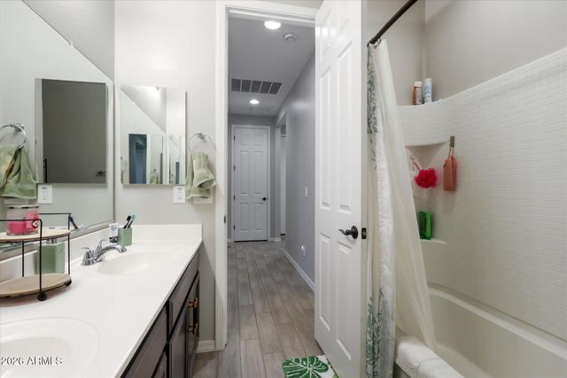 1352 N LARAT Lane, Coolidge, AZ 85128
