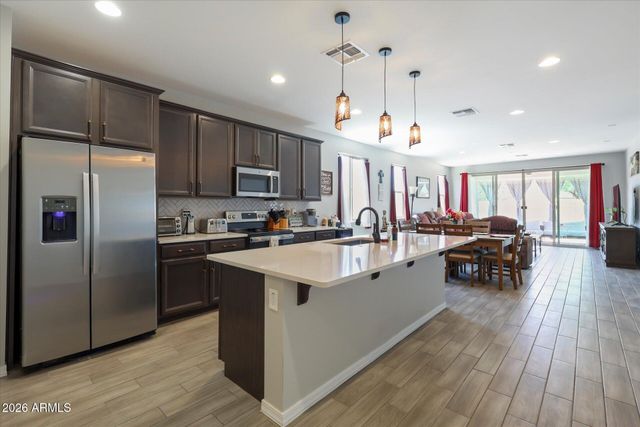 1352 N LARAT Lane, Coolidge, AZ 85128