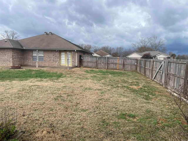 1720 Milestone Drive, Conway, AR 72034