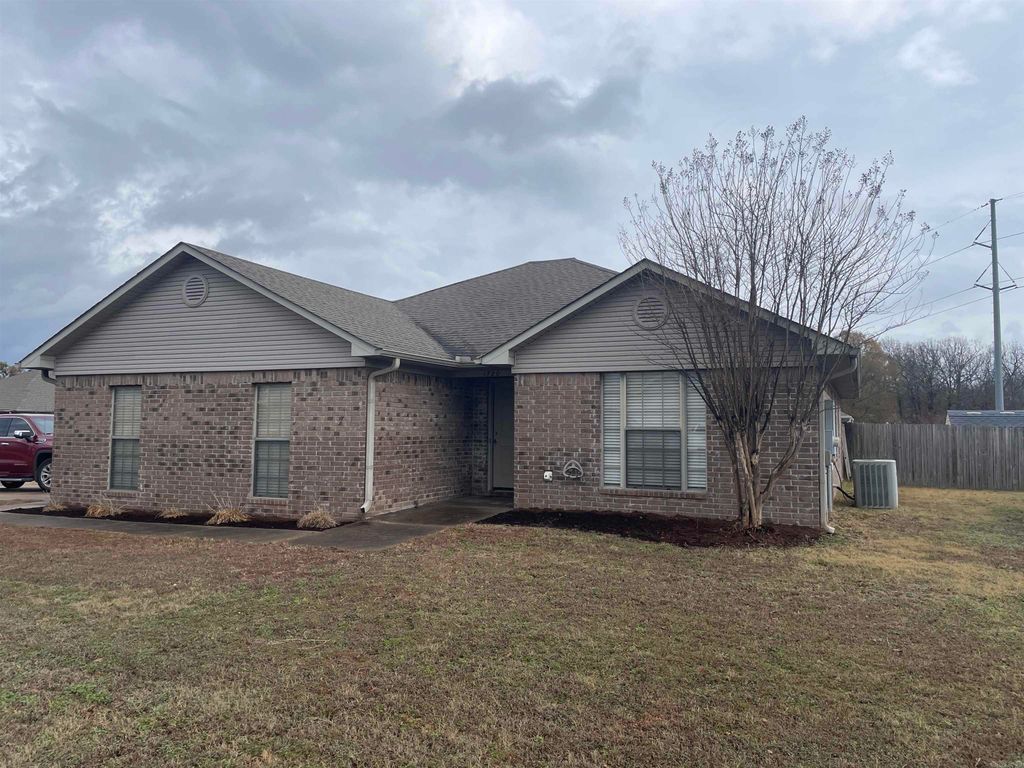 1720 Milestone Drive, Conway, AR 72034