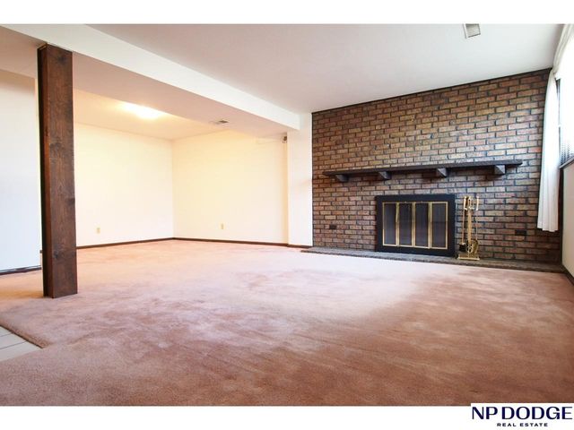 4846 S 93 Avenue, Omaha, NE 68127