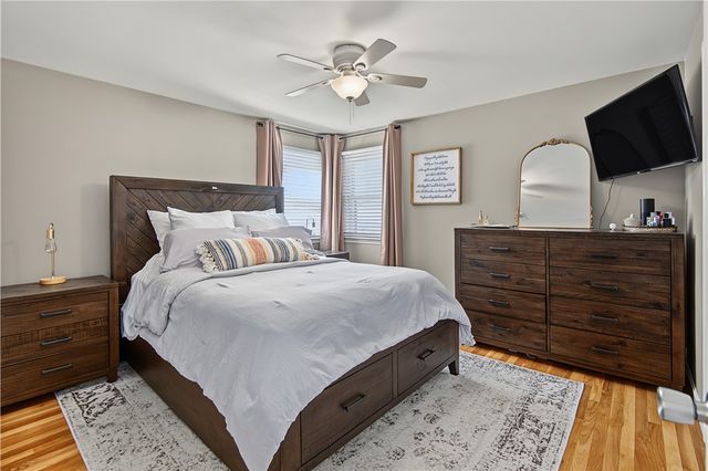 162 East View Avenue, Cranston, RI 02920
