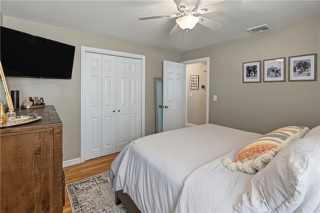 162 East View Avenue, Cranston, RI 02920