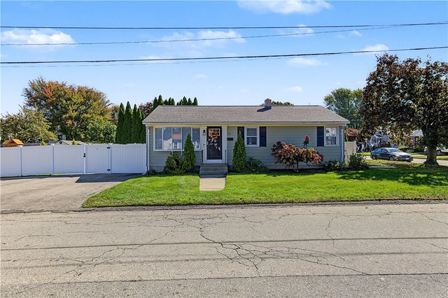 162 East View Avenue, Cranston, RI 02920