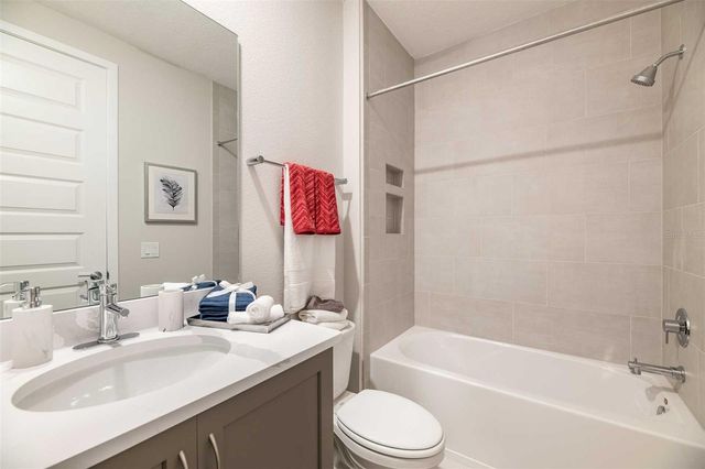 7920 W SPECTRUM DRIVE W, Kissimmee, FL 34747