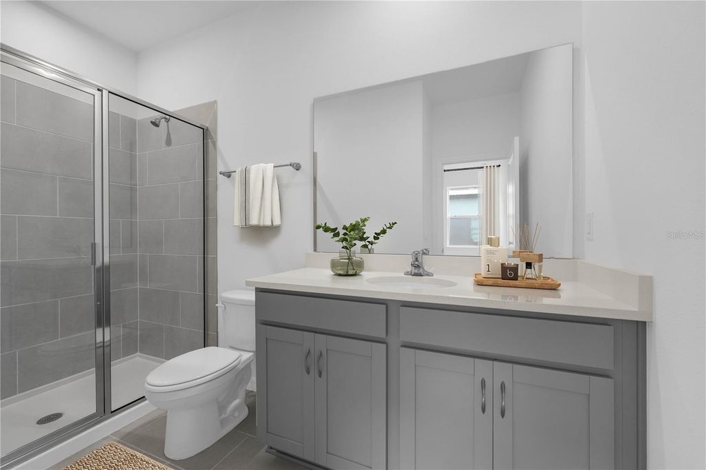 Image 16 of property listing at 10161 HUNTINGNET WAY, Leesburg, FL 34748