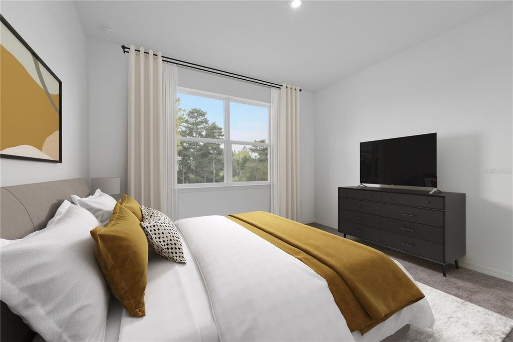 Image 3 of property listing at 10161 HUNTINGNET WAY, Leesburg, FL 34748