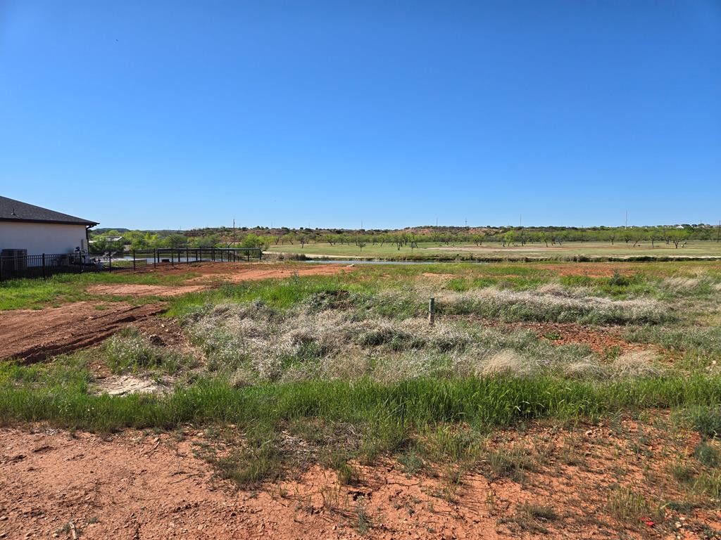 Image 1 of property listing at 2285 Hillside Drive, San Angelo, TX 76904