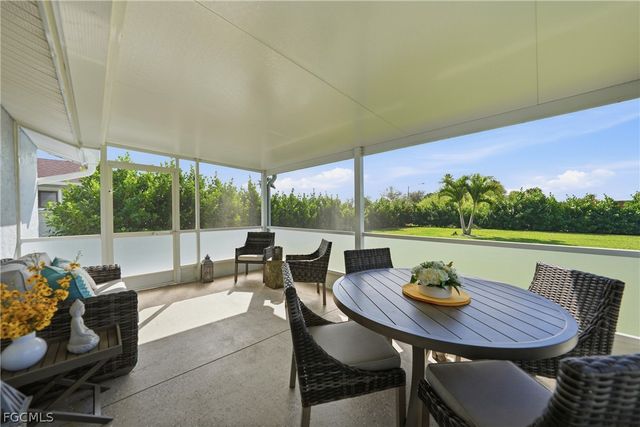 1120 SE 23rd TER, Cape Coral, FL 33990