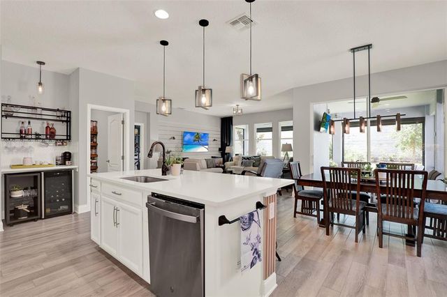 1219 FOLTZ LOOP, Oakland, FL 34787