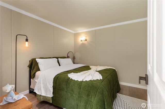 561 Sun Island Drive, Easton, WA 98925