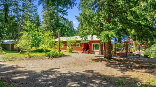 561 Sun Island Drive, Easton, WA 98925
