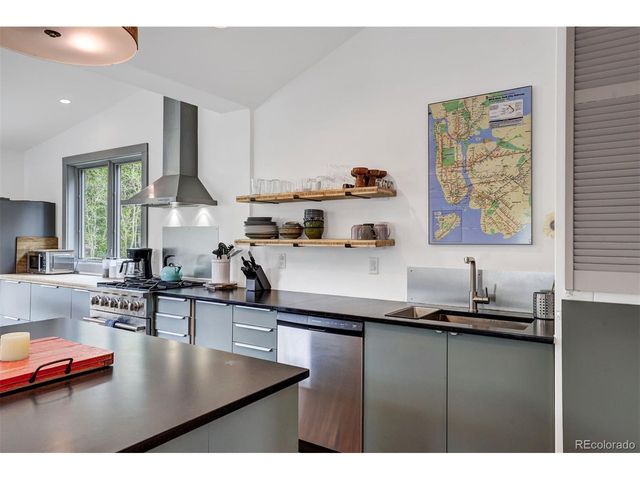 3049 CR-6, Alma, CO 80440