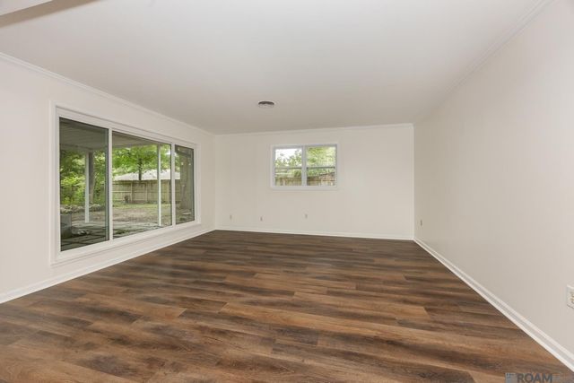 555 Lonita St, Baton Rouge, LA 70815