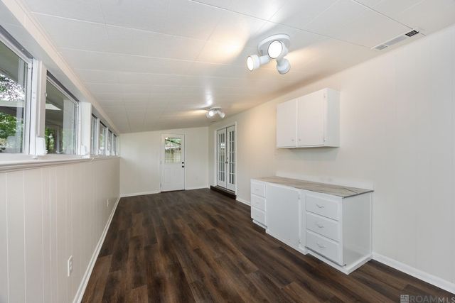 555 Lonita St, Baton Rouge, LA 70815