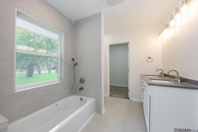555 Lonita St, Baton Rouge, LA 70815
