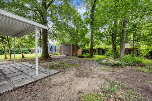 555 Lonita St, Baton Rouge, LA 70815