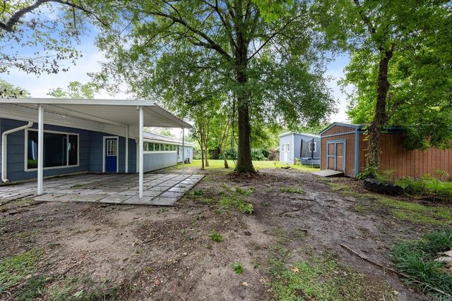 555 Lonita St, Baton Rouge, LA 70815