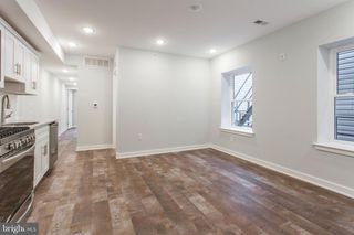 1318 S Broad St Apt 3R, Philadelphia, PA 19146