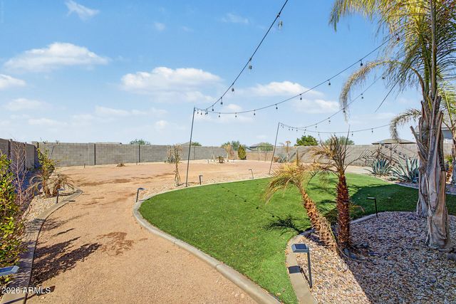 4370 W SUNCUP Drive, San Tan Valley, AZ 85144
