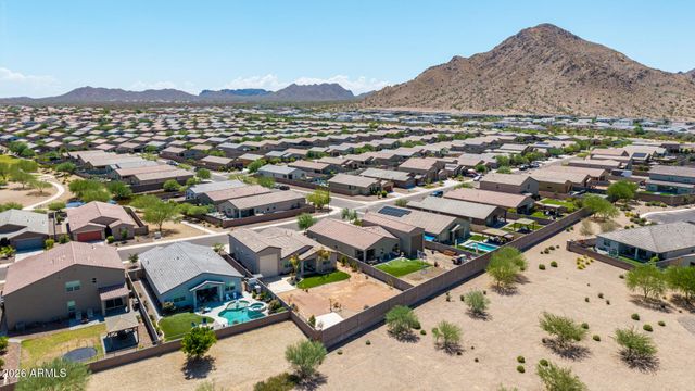 4370 W SUNCUP Drive, San Tan Valley, AZ 85144