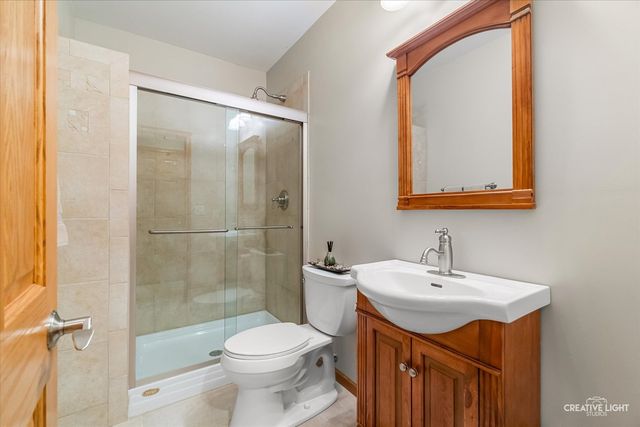 381 Hickory Lane, South Elgin, IL 60177