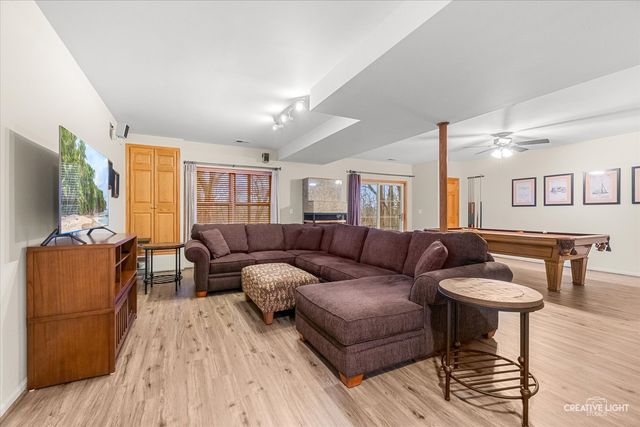 381 Hickory Lane, South Elgin, IL 60177